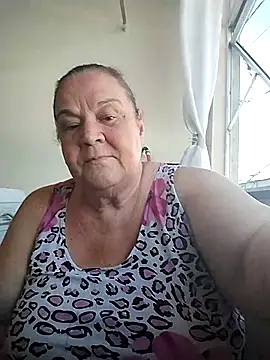 Snapshot of Yaya_Mineira chatting on November 19, 2025, 6:30 pm Yaya Mineira online show from November 19, 2025, 6:30 pm