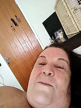 Snapshot of Yaya_Mineira chatting on November 2, 2025, 12:54 pm Yaya Mineira online show from November 2, 2025, 12:54 pm