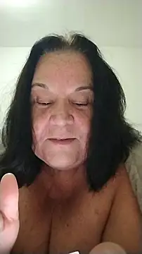 Snapshot of Yaya_Mineira chatting on June 7, 2026, 1:22 am Yaya Mineira online show from June 7, 2026, 1:22 am