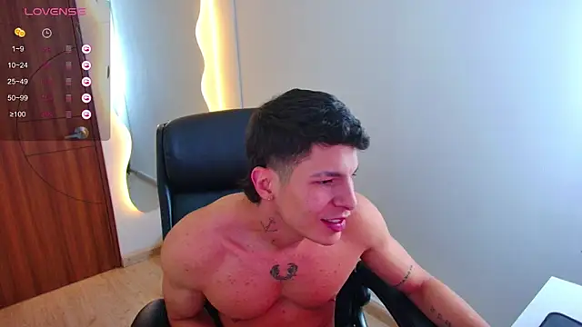 Snapshot of harrisoncuper chatting on November 26, 2025, 11:16 pm harrisoncuper online show from November 26, 2025, 11:16 pm