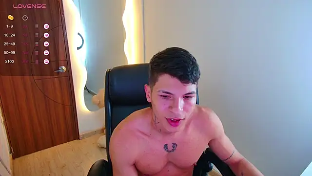 Snapshot of harrisoncuper chatting on February 2, 2026, 12:20 am harrisoncuper online show from February 2, 2026, 12:20 am