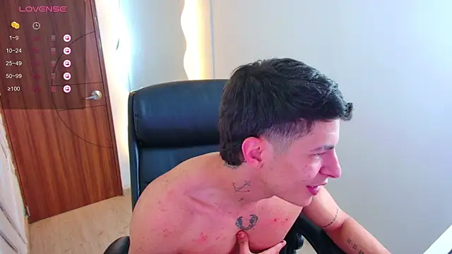 Snapshot of harrisoncuper chatting on November 23, 2025, 11:04 pm harrisoncuper online show from November 23, 2025, 11:04 pm