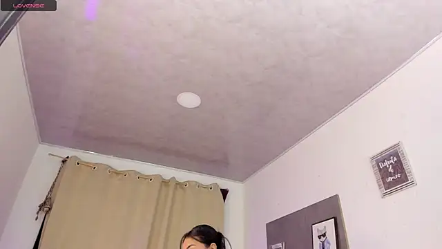 Snapshot of alicia_rouusel chatting on February 1, 2025, 2:05 am alicia rouusel online show from February 1, 2025, 2:05 am