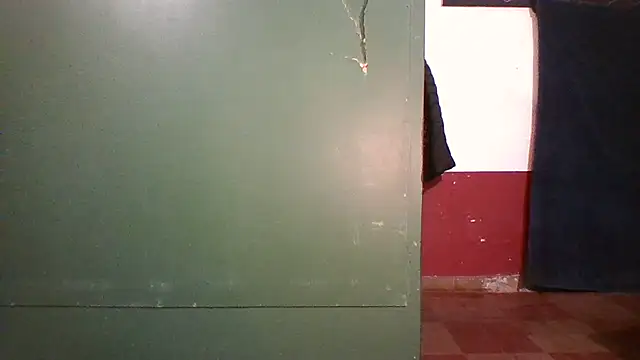 Snapshot of La_pauli_latina chatting on December 3, 2024, 2:09 am La pauli latina online show from December 3, 2024, 2:09 am