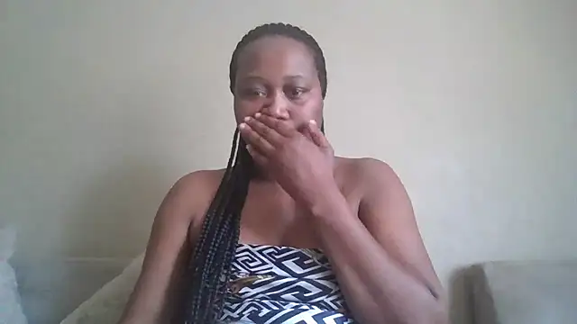 Snapshot of EbonySeductressx chatting on September 22, 2025, 11:05 am EbonySeductressx online show from September 22, 2025, 11:05 am