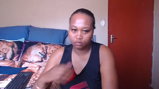 Snapshot of EbonySeductressx chatting on October 13, 2025, 1:12 pm EbonySeductressx online show from October 13, 2025, 1:12 pm