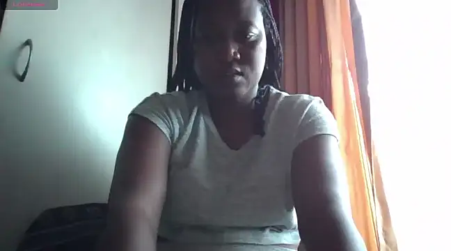 Snapshot of EbonySeductressx chatting on February 12, 2025, 4:22 pm EbonySeductressx online show from February 12, 2025, 4:22 pm