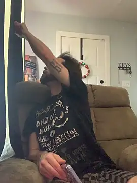 Snapshot of KcCumz19 chatting on December 15, 2025, 5:19 pm KcCumz19 online show from December 15, 2025, 5:19 pm