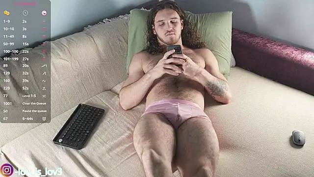 Louis Karlos online show from October 9, 2025, 4:02 am