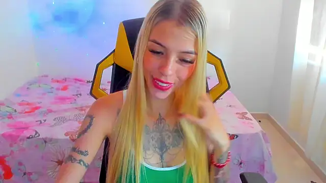 Snapshot of barbiee_05 chatting on May 24, 2026, 6:52 pm barbiee 05 online show from May 24, 2026, 6:52 pm