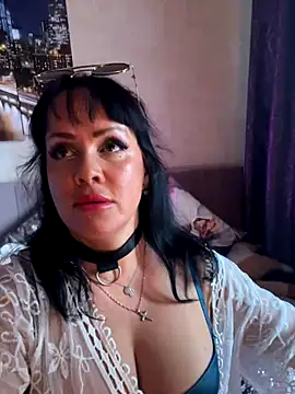 Snapshot of Lolaley2 chatting on November 1, 2025, 10:20 am Lolaley2 online show from November 1, 2025, 10:20 am