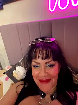 Snapshot of Lolaley2 chatting on October 15, 2025, 6:33 am Lolaley2 online show from October 15, 2025, 6:33 am