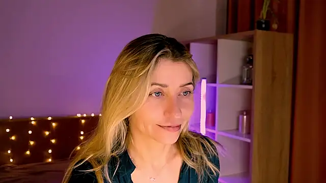 ZoeGrant online show from March 14, 2026, 6:30 am