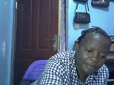 Snapshot of Ebonyceline chatting on May 3, 2026, 7:02 am Ebonyceline online show from May 3, 2026, 7:02 am