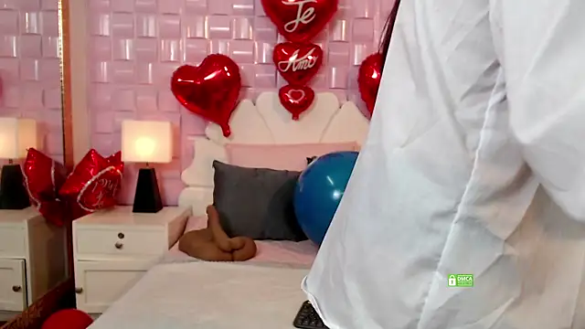 Alexawt online show from March 8, 2025, 6:05 pm