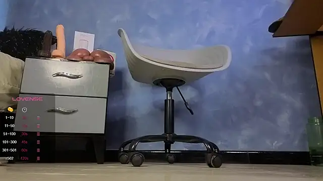 Snapshot of TomLover_12 chatting on March 8, 2026, 8:12 pm TomLover 12 online show from March 8, 2026, 8:12 pm