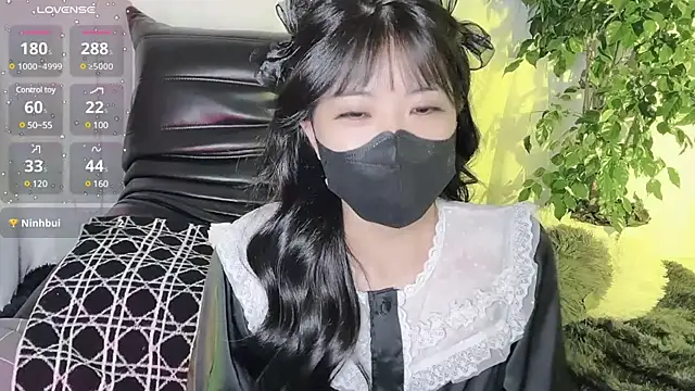 Mya Lee online show from December 30, 2024, 6:27 pm