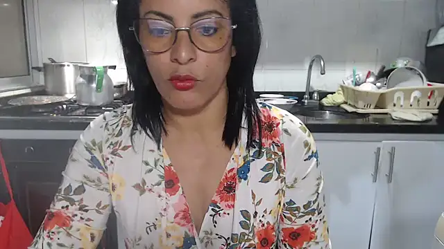 Snapshot of kateleyagrey chatting on November 21, 2025, 8:30 pm kateleyagrey online show from November 21, 2025, 8:30 pm