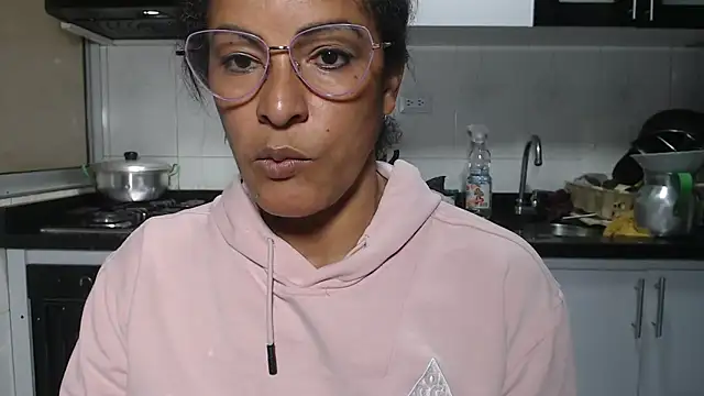 Snapshot of kateleyagrey chatting on June 22, 2026, 8:28 pm kateleyagrey online show from June 22, 2026, 8:28 pm