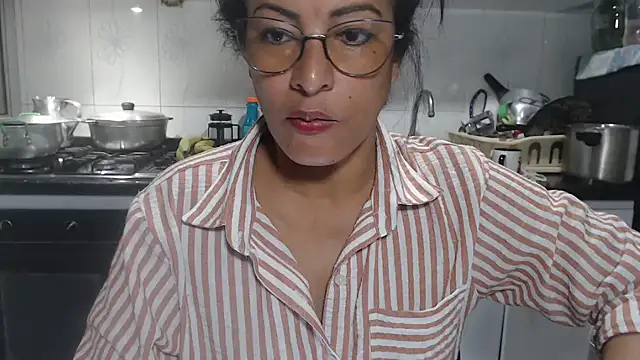 Snapshot of kateleyagrey chatting on November 24, 2025, 8:20 pm kateleyagrey online show from November 24, 2025, 8:20 pm