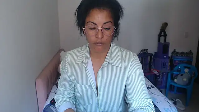 Snapshot of kateleyagrey chatting on July 28, 2026, 6:20 pm kateleyagrey online show from July 28, 2026, 6:20 pm