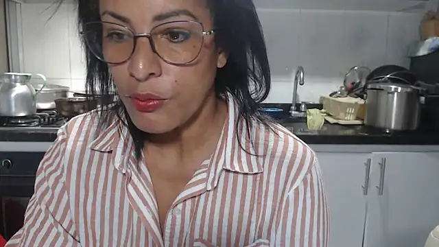 Snapshot of kateleyagrey chatting on November 7, 2025, 7:51 pm kateleyagrey online show from November 7, 2025, 7:51 pm