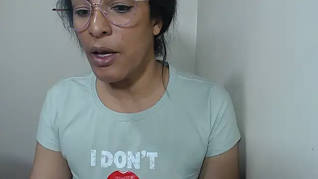 Snapshot of kateleyagrey chatting on June 11, 2026, 12:32 am kateleyagrey online show from June 11, 2026, 12:32 am