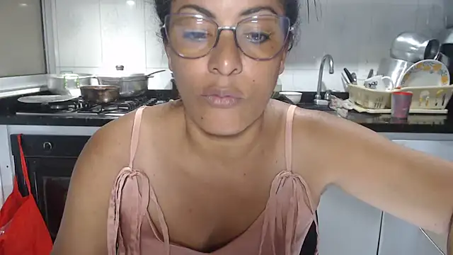 Snapshot of kateleyagrey chatting on October 27, 2025, 7:04 pm kateleyagrey online show from October 27, 2025, 7:04 pm