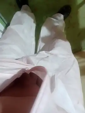 Snapshot of GeilerSchweizer chatting on December 5, 2025, 1:10 pm GeilerSchweizer online show from December 5, 2025, 1:10 pm