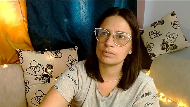 Snapshot of Violeta_hornny chatting on September 24, 2025, 4:35 pm Violeta hornny online show from September 24, 2025, 4:35 pm