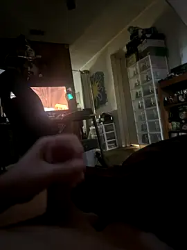 whitestroker online show from November 3, 2025, 6:22 pm