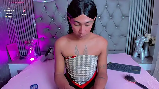 Lucia-sex online show from July 8, 2026, 7:25 pm