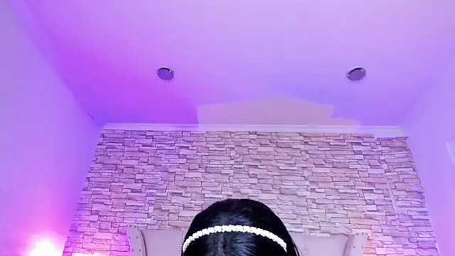 Lucia-sex online show from February 11, 2026, 8:09 pm