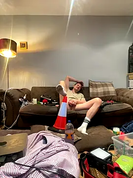 Snapshot of londonfuckwhore1 chatting on October 28, 2025, 3:51 am londonfuckwhore1 online show from October 28, 2025, 3:51 am