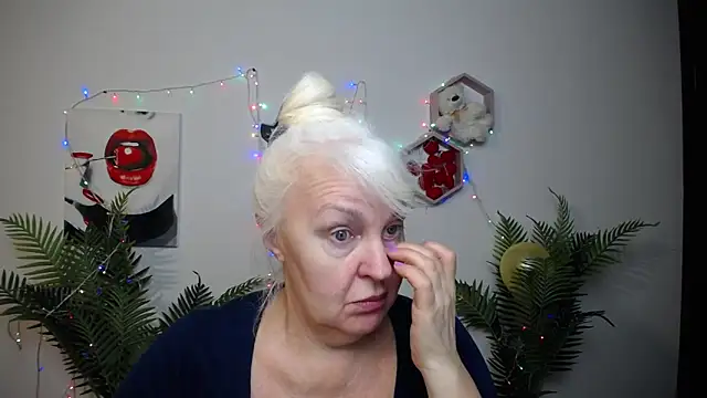 BlondyLeeBest online show from March 2, 2026, 7:21 pm