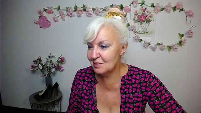 BlondyLeeBest online show from September 8, 2025, 6:51 pm