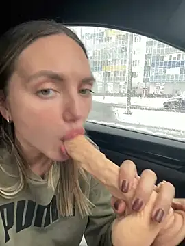 Snapshot of AngelinaMoore chatting on March 4, 2025, 11:08 am AngelinaMoore online show from March 4, 2025, 11:08 am