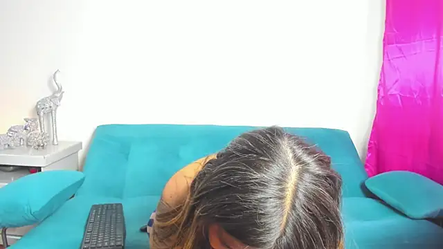 Victoria Jonness online show from October 13, 2025, 5:58 pm