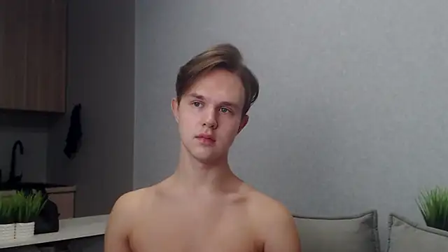 Snapshot of MartinMendez chatting on November 10, 2025, 9:03 am MartinMendez online show from November 10, 2025, 9:03 am