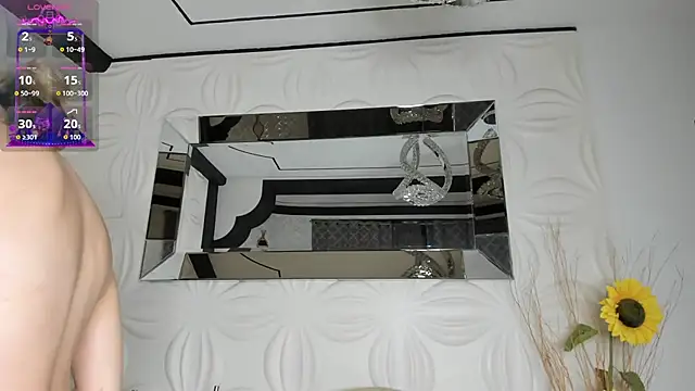 Snapshot of Lissa_Brow chatting on September 12, 2025, 2:34 am Lissa Brow online show from September 12, 2025, 2:34 am