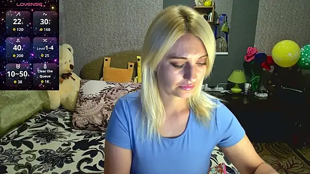 Snapshot of annagreeneyess chatting on July 17, 2026, 5:32 pm annagreeneyess online show from July 17, 2026, 5:32 pm
