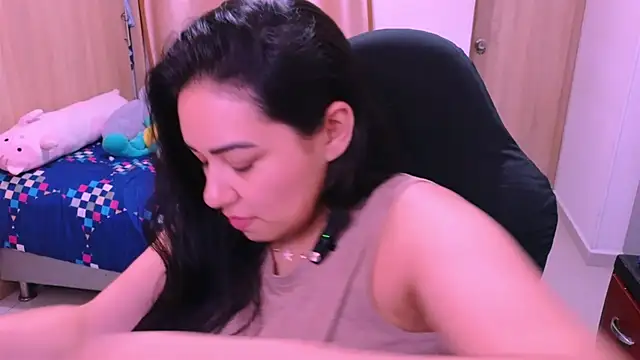 Snapshot of _anastasia chatting on June 18, 2026, 7:19 pm anastasia online show from June 18, 2026, 7:19 pm