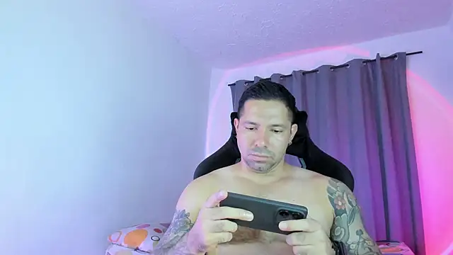 Snapshot of Pierre_Vidal chatting on June 26, 2026, 12:05 am Pierre Vidal online show from June 26, 2026, 12:05 am