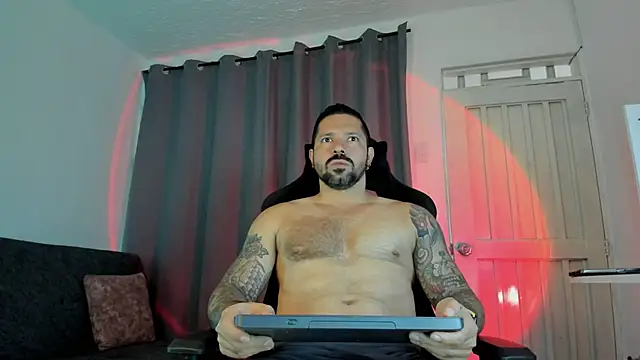 Pierre Vidal online show from November 13, 2025, 1:04 pm