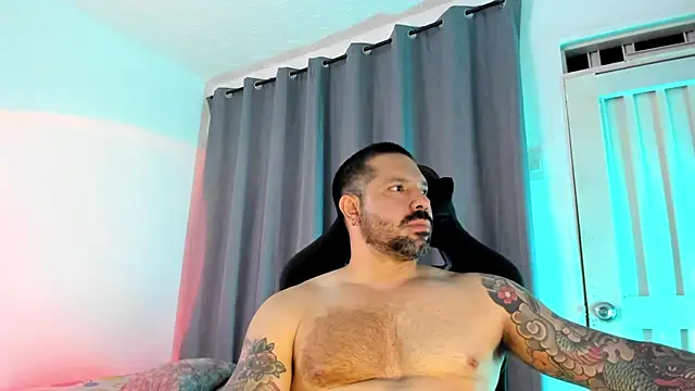 Snapshot of Pierre_Vidal chatting on August 7, 2026, 1:44 am Pierre Vidal online show from August 7, 2026, 1:44 am