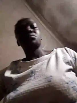 Snapshot of shape30 chatting on December 22, 2025, 5:07 am shape30 online show from December 22, 2025, 5:07 am