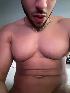 Snapshot of pimentfort77 chatting on December 20, 2024, 8:28 am pimentfort77 online show from December 20, 2024, 8:28 am