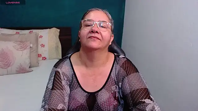 Snapshot of scaelettdubois chatting on February 26, 2026, 1:49 am scaelettdubois online show from February 26, 2026, 1:49 am