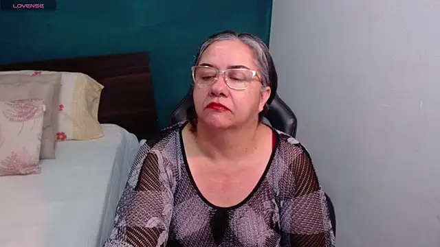 Snapshot of scaelettdubois chatting on March 14, 2026, 3:34 am scaelettdubois online show from March 14, 2026, 3:34 am