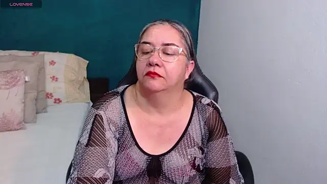 scaelettdubois online show from March 28, 2026, 2:56 am
